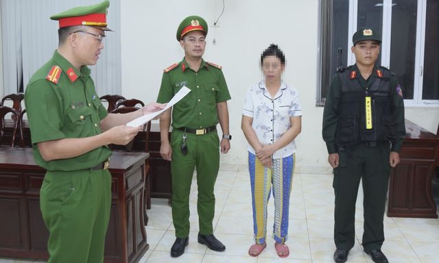 Ra quyết định khởi tố chủ trại chăn nuôi 72 tuổi