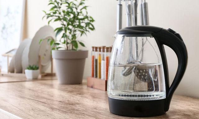 Lời khuyên cho các gia đình đang sử dụng ấm siêu tốc