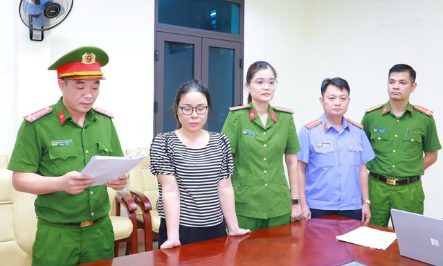Thi hành lệnh khám xét chỗ ở, bắt tạm giam nguyên kế toán BQL dự án Đặng Thị Lý SN 1981