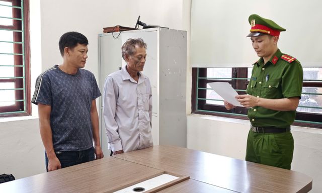Ra quyết định khởi tố hai cha con Trần Xuân Trọng SN 1966 