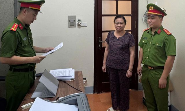 Ra quyết định khởi tố chủ hộ kinh doanh Vũ Thị Hoa SN 1963