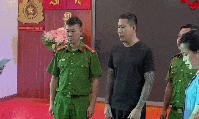 Cận cảnh bắt giữ 5 đối tượng liên quan phim 'Thói đời', 'Một ngày tình nghĩa cả đời là anh em’