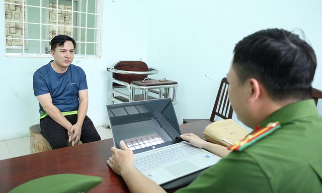 Ra lệnh bắt tạm giam giám đốc phòng giao dịch Lương Phú Quới 35 tuổi