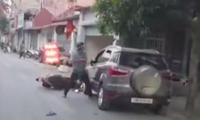 Diễn biến mới vụ người đàn ông bị đâm tử vong trong ô tô ở Hà Nội