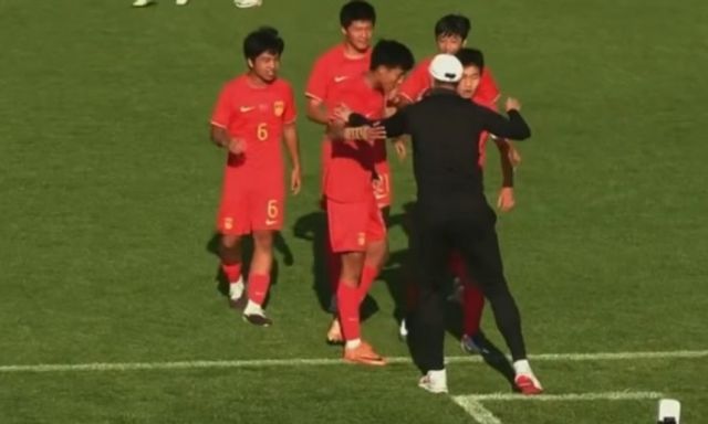 Tuyển Trung Quốc thắng vang dội, Hàn Quốc bất ngờ gục ngã ở World Cup 