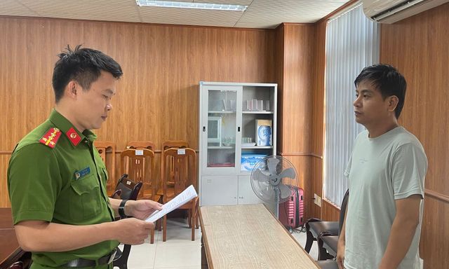 Điều tra loạt giao dịch chuyển khoản tổng 3,69 tỷ đồng, công an bắt giam Trần Hoàng Vĩnh Tú SN 1989