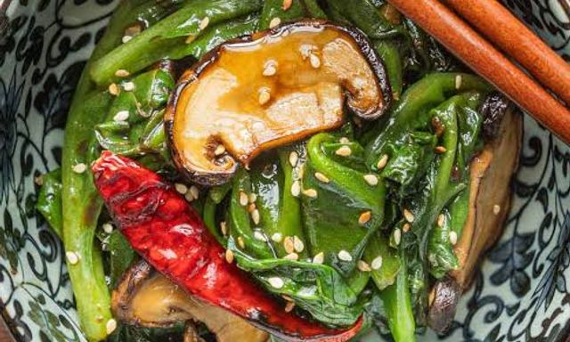 Việt Nam có loại rau rẻ tiền, hàm lượng canxi còn cao hơn sữa: Nhiều người chê không ăn