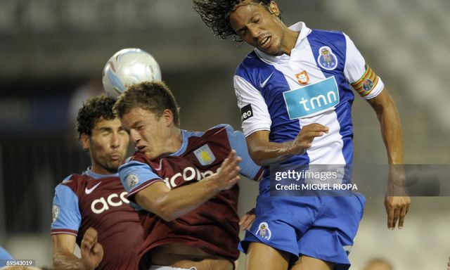 Tuyển Việt Nam đặc biệt chú ý: Malaysia sắp nhập tịch cựu cầu thủ Aston Villa!