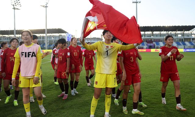 Tuyển Trung Quốc hạ gục Pháp đầy nghẹt thở, đối đầu Brazil ở tứ kết World Cup