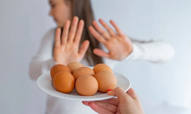Người bị dị ứng trứng có tiêm được vắc xin sởi hay không?
