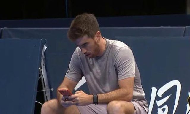 Top 2 Pickleball thế giới cứ gặp các tay vợt Việt Nam là… bấm điện thoại