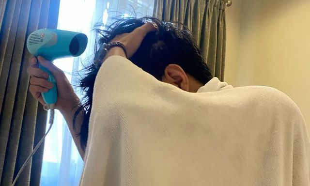 Thà để tóc bết, mùi khó chịu còn hơn gội đầu vào 5 thời điểm này: Mạng “mỏng như giấy”, đột quỵ lúc nào không hay