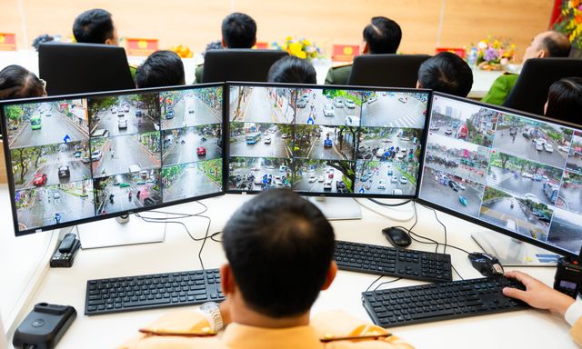 Cận cảnh Trung tâm điều khiển 1.837 Camera AI tại Hà Nội, phát hiện tối đa 28 lỗi vi phạm, hoạt động cụ thể ra sao?