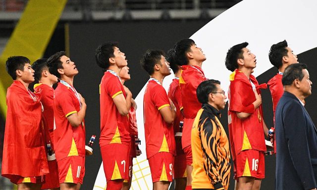 Khoảnh khắc U22 Việt Nam vô địch, Quốc ca Việt Nam vang lên đầy tự hào tại SEA Games 