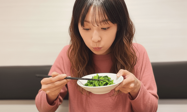 Nữ kế toán bị gan nhiễm mỡ nặng vì ăn loại rau này luộc suốt 6 tháng để giảm cân