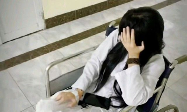 Người phụ nữ đi khám khó tiêu 