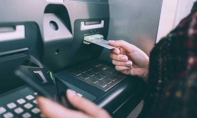 VietinBank cảnh báo nóng: Thói quen rút tiền ATM khiến tài khoản dễ bị 'bốc hơi', đây là cách xử lý ngay lập tức