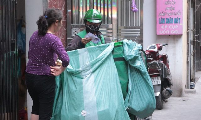 Ngân hàng phát cảnh báo nóng về chiêu lừa đảo mới, chưa từng xuất hiện liên quan shipper giao hàng 