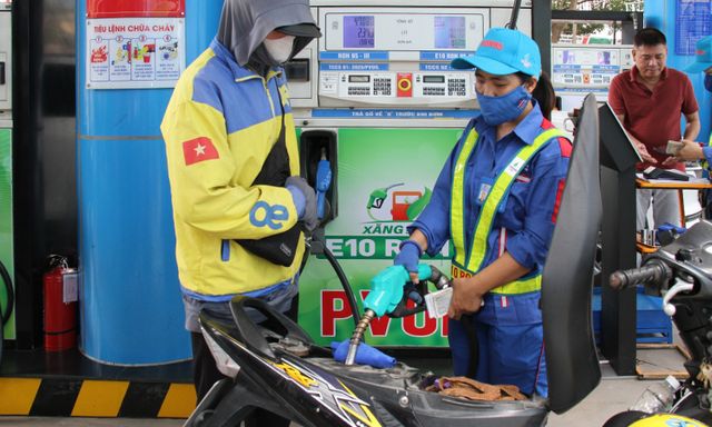 Từ ngày 1/6, dừng bán hoàn toàn xăng A95, chỉ bán xăng sinh học