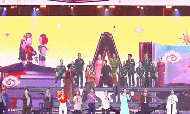 Huyền thoại Rock Hải Bột - Hoàng Dũng - Bùi Công Nam - buitruonglinh mở màn WeChoice Awards 2025 gây “nổi da gà” bằng niềm tự hào Việt Nam 