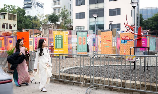 Cảnh tượng bất ngờ trước không gian mới công viên phía Đông hồ Gươm