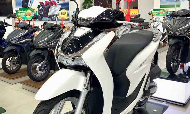 Giá xe máy Honda SH125i mới nhất Tết Bính Ngọ 2026