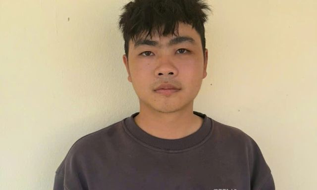 Bắt Trần Hữu Trí sau khi trộm 15 chỉ vàng của bà Nhân