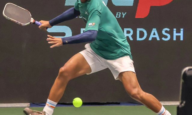 Quang Dương gây bão cộng đồng pickleball với phát ngôn so sánh vợt 