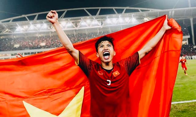 Chính thức: Danh sách tập trung ĐT Việt Nam, Đoàn Văn Hậu và Đình Trọng trở lại gây sốt