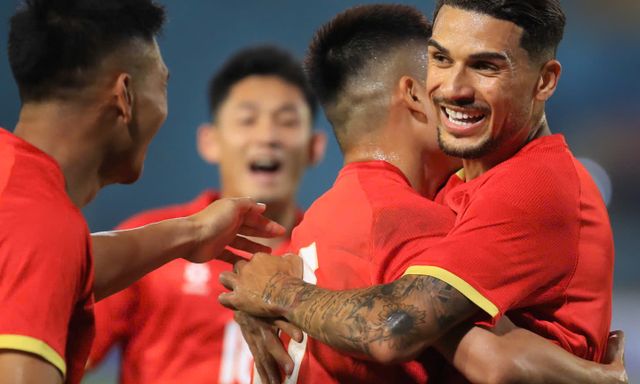 Phỏng vấn nóng cầu thủ nhập tịch Đỗ Hoàng Hên: Rất vui và tự hào vì trận đầu khoác áo ĐT Việt Nam thắng 3-0