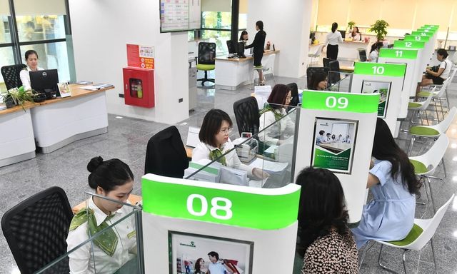 Chính thức từ hôm nay, quy định mới về tài khoản ngân hàng, VNeID có hiệu lực, người dân cần biết