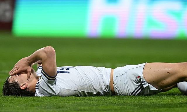 Cầu thủ Italy gục ngã vì lại lỡ hẹn World Cup, 20 năm trượt dài từ đỉnh cao vô địch thế giới 