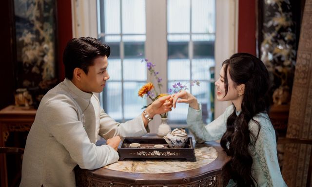 Chuyện tình của Văn Thanh và bạn gái gymer hơn tuổi: Chàng là ngôi sao bóng đá, nàng kiếm tiền cực đỉnh 