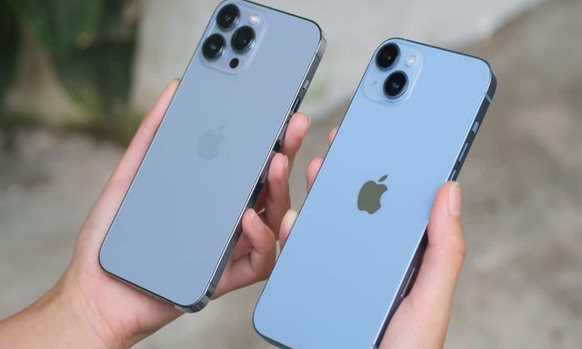 Hai mẫu iPhone giảm giá hơn 50%, rẻ chưa từng có