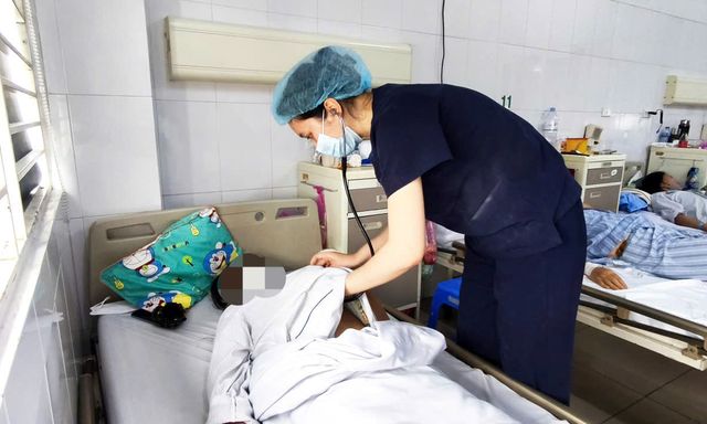 Người phụ nữ mắc viêm màng não do nhiễm nấm, triệu chứng ban đầu giống rối loạn tiền đình