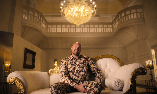 Người đàn ông 35 tuổi mặc đồ ngủ, trèo qua tường đột nhập dinh thự 60 tỷ chỉ để... đòi làm 