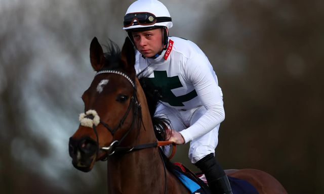 VĐV đua ngựa 26 tuổi tiêu tan sự nghiệp sau khi bị kết tội ngộ sát trong vụ ẩu đả khiến ông lão thiệt mạng