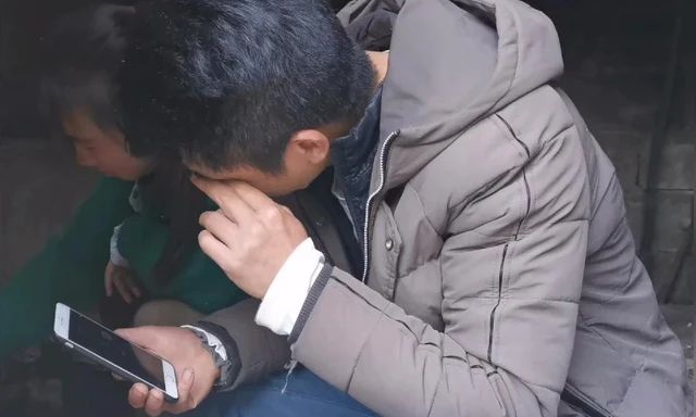 Chuyển khoản 368 triệu đồng để nhận 1,8 tỷ vào tài khoản ngân hàng, người đàn ông phải đến trình báo công an