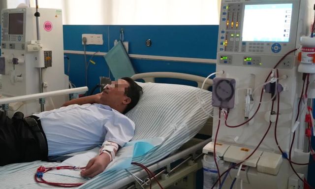 Nam tài xế suy thận nặng, người vợ chỉ nói 1 câu: 