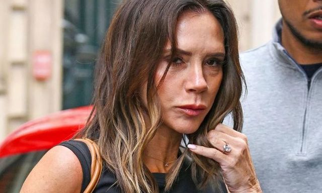 Victoria Beckham thua thảm