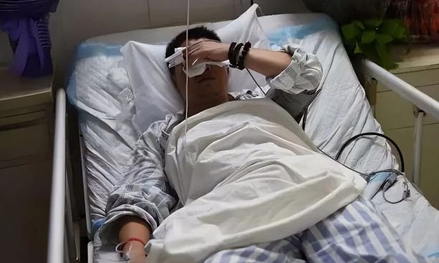 Người đàn ông 52 tuổi ngày nào cũng nghi ngờ vợ ngoại tình, đi khám lộ ra căn bệnh mắc từ 20 năm trước