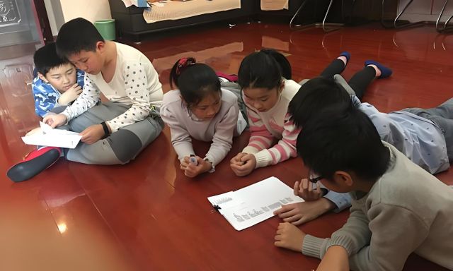 Cha mẹ Việt nghĩ đang giúp con, người Do Thái lại quan điểm khác