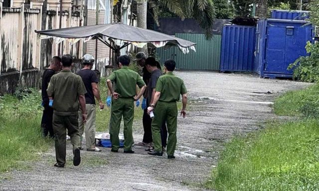 Đau lòng: Bé gái sơ sinh bị bỏ trong túi nilon ở TP.HCM