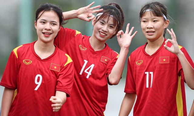 U17 nữ Việt Nam đấu với U17 nữ Thái Lan tại giải châu Á