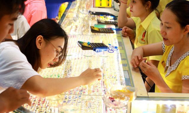 Lời khuyên quan trọng cho người sắp mua vàng