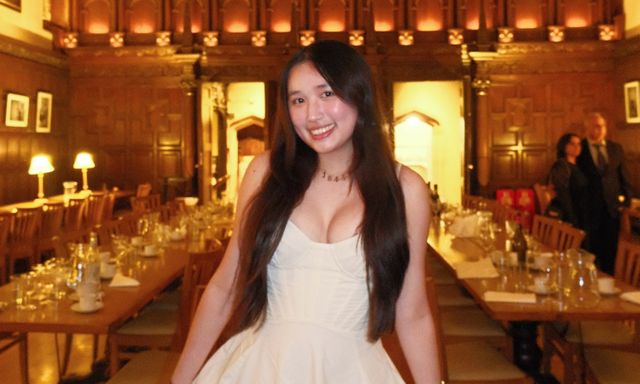 Hình ảnh mới nhất của Jenny Huỳnh tại đại học danh giá Oxford: Bùng nổ visual