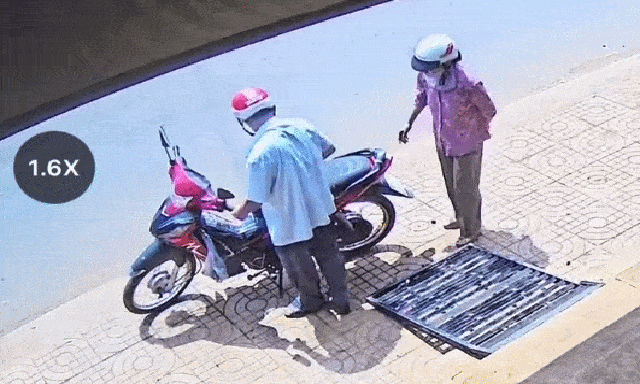 Cảnh chồng cởi áo giữa trưa nắng, lót yên xe cho vợ ngồi: Đoạn camera ở Đồng Nai đang gây bão