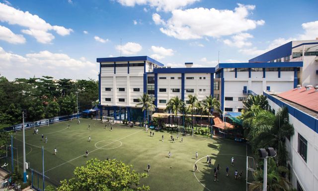 1 trường học ở TP.HCM thu học phí gần 1 tỷ đồng/năm: Có hồ bơi 8 làn chuẩn quốc tế, sân bóng rổ NBA