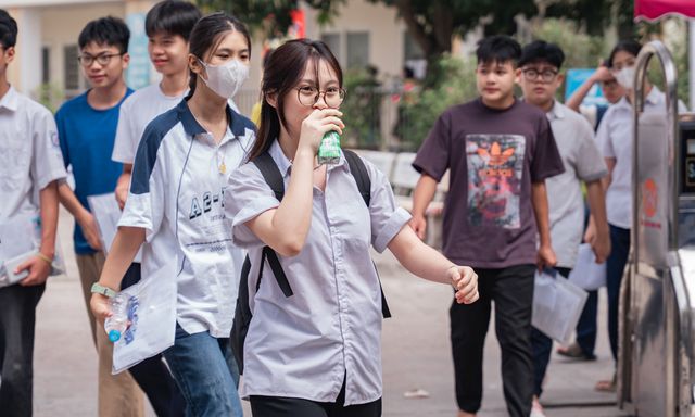 Một bộ phim Hàn bất ngờ lọt đề thi chuyên Văn vào lớp 10 tại Hà Nội