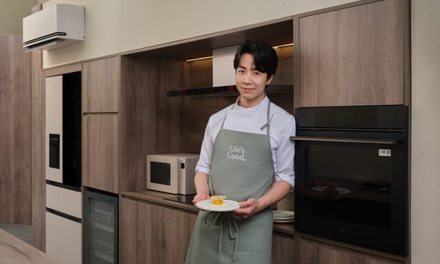 Đầu bếp Michelin Son Jong-won mang phong vị Hàn Quốc đến không gian bếp hiện đại tại Another Saigon by LG